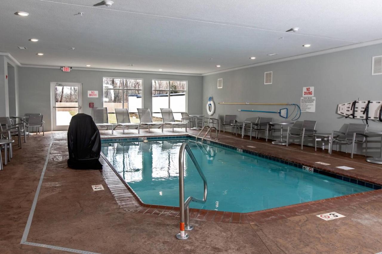 Towneplace Suites By Marriott Louisville Airport Extérieur photo