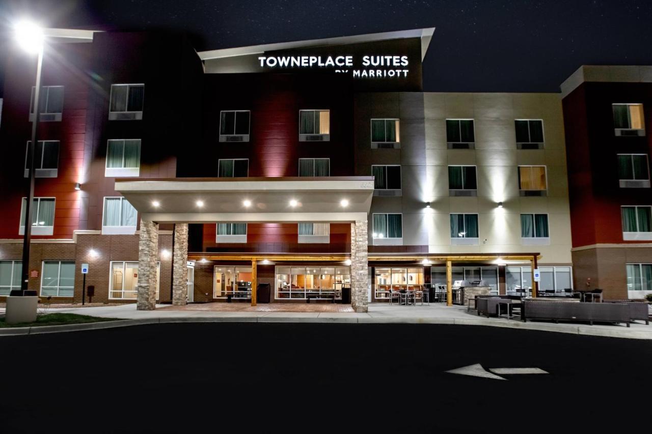 Towneplace Suites By Marriott Louisville Airport Extérieur photo