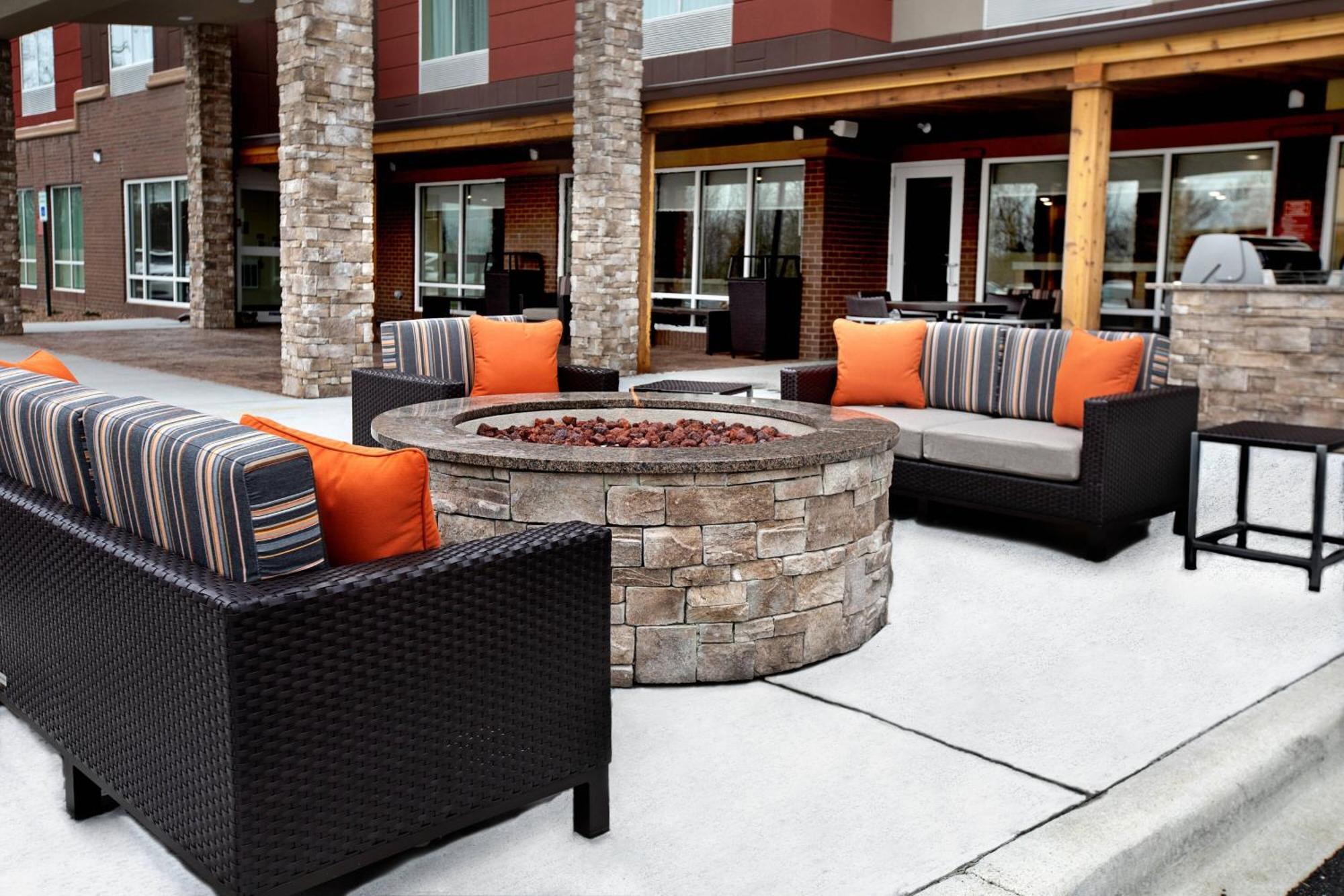 Towneplace Suites By Marriott Louisville Airport Extérieur photo
