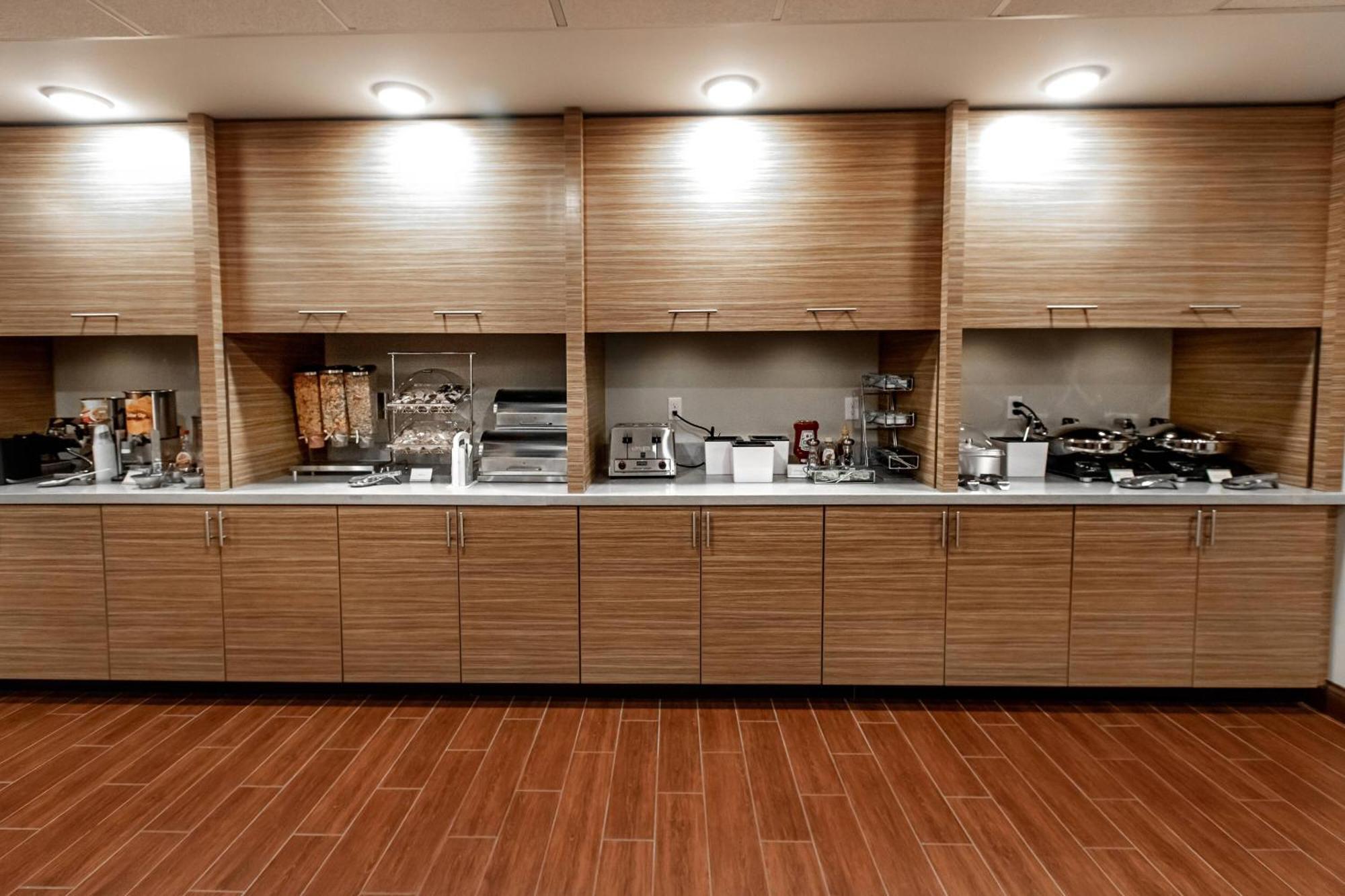 Towneplace Suites By Marriott Louisville Airport Extérieur photo